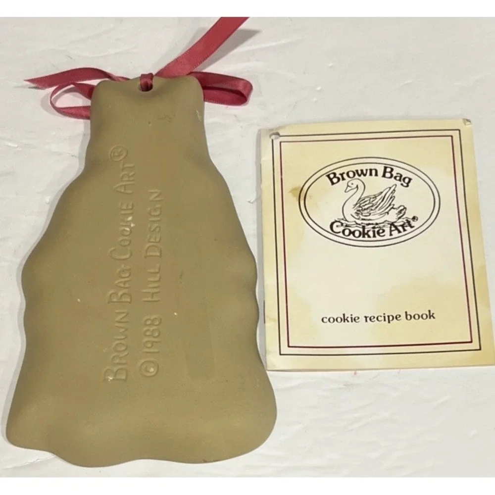 Vintage 1988 Brown Bag Cookie Art Mold Mama Kitty CAT in Apron Hill Design Craft